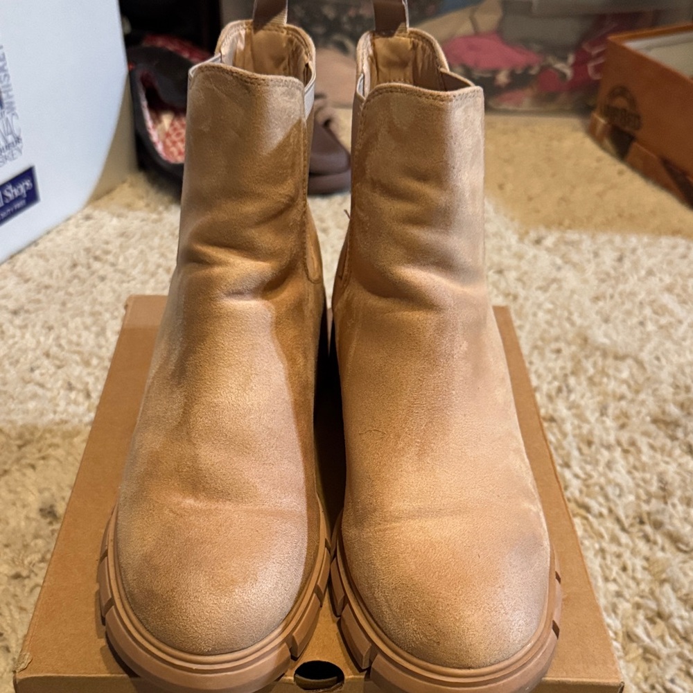 Women’s block heal leather combat boots